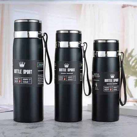 Black stainless steel thermal water bottles in different sizes