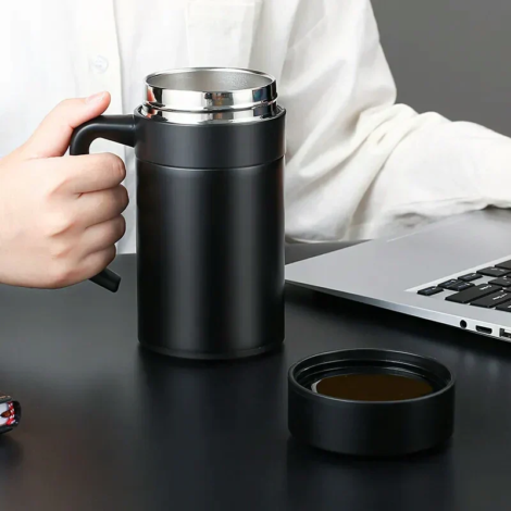 Black stainless steel thermal mug with handle and lid